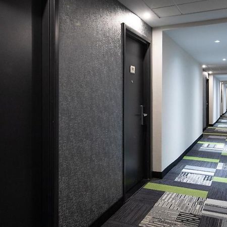 Quality Inn & Suites Brossard Luaran gambar