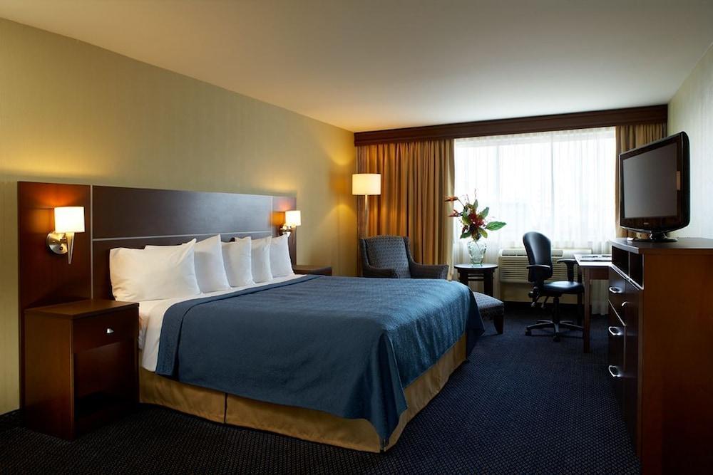 Quality Inn & Suites Brossard Luaran gambar