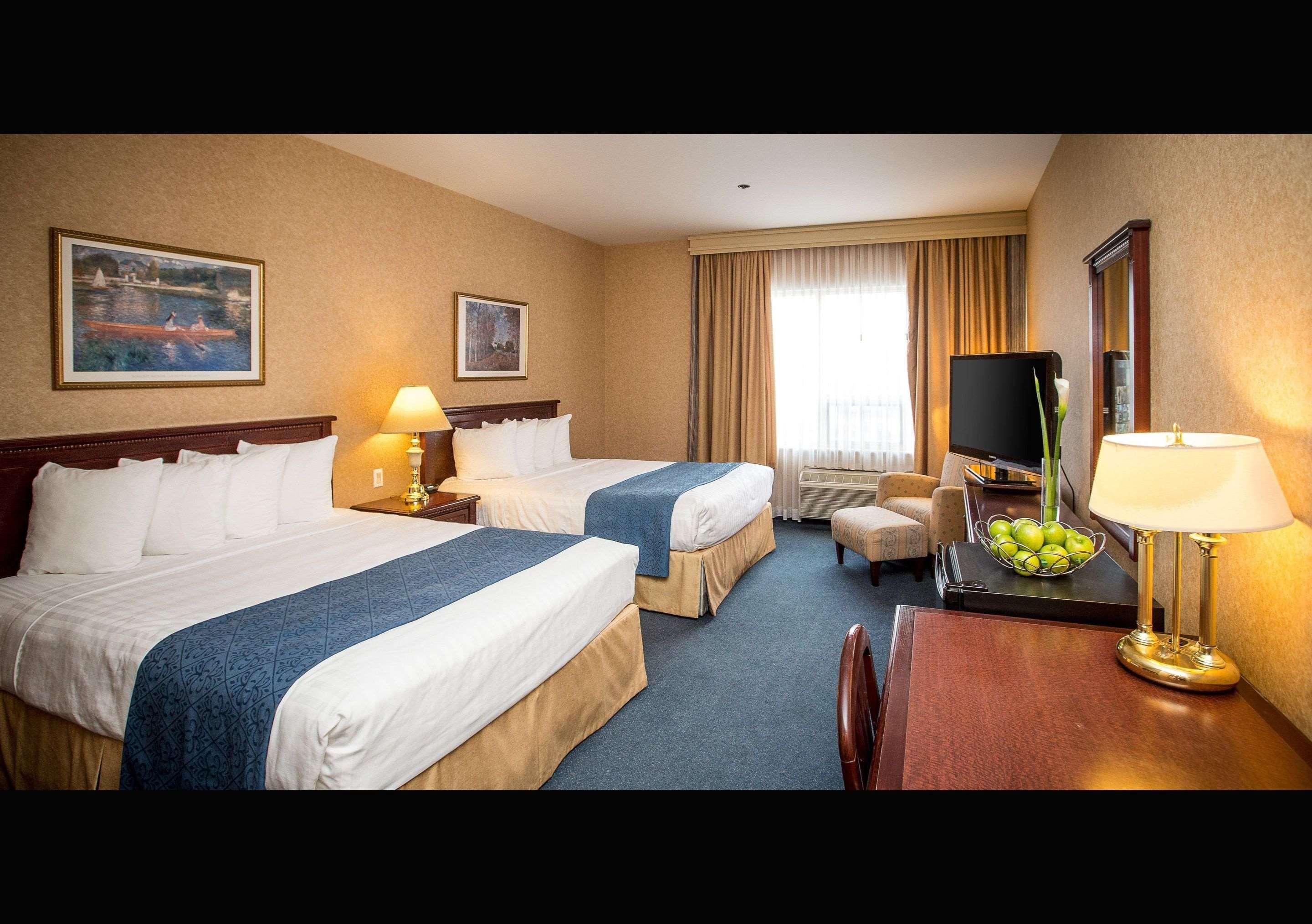 Quality Inn & Suites Brossard Luaran gambar