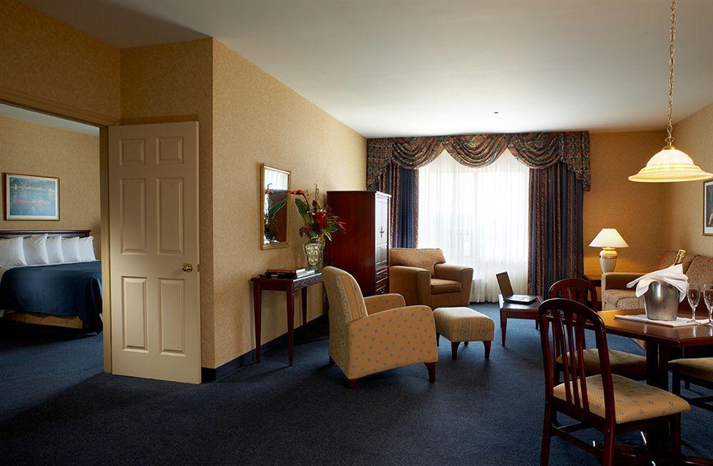 Quality Inn & Suites Brossard Luaran gambar