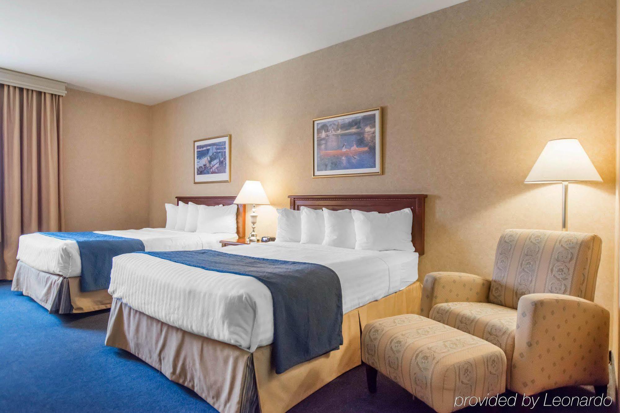 Quality Inn & Suites Brossard Luaran gambar