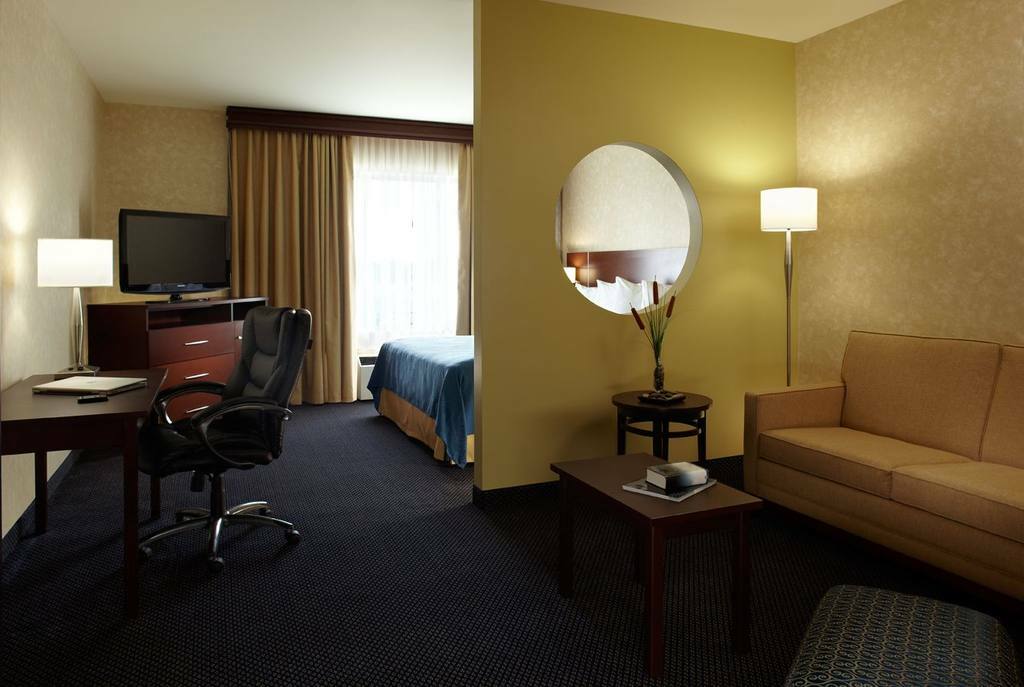 Quality Inn & Suites Brossard Luaran gambar